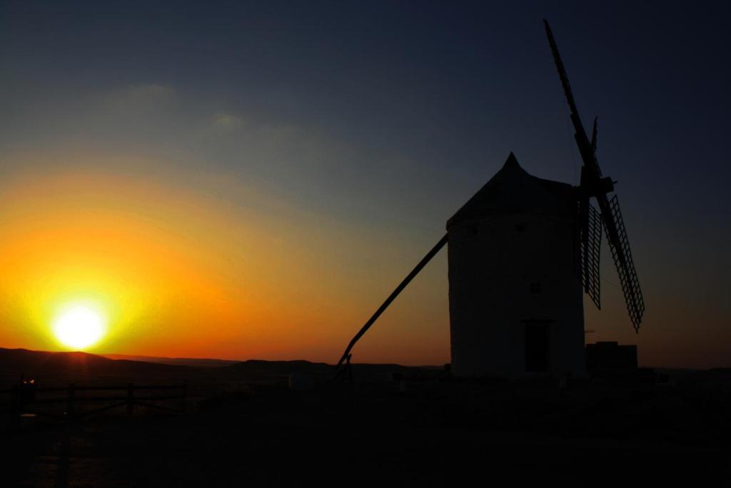 Posada De Los Consules Consuegra Exterior photo